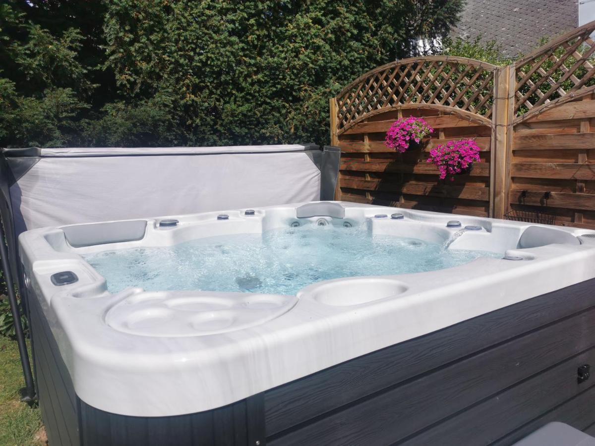 Cote Cosy Hotell Marche-en-Famenne Exteriör bild