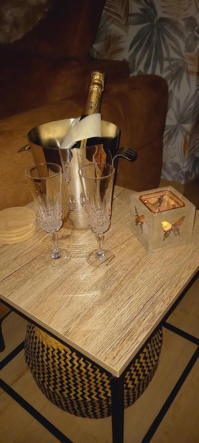 Cote Cosy Hotell Marche-en-Famenne Exteriör bild